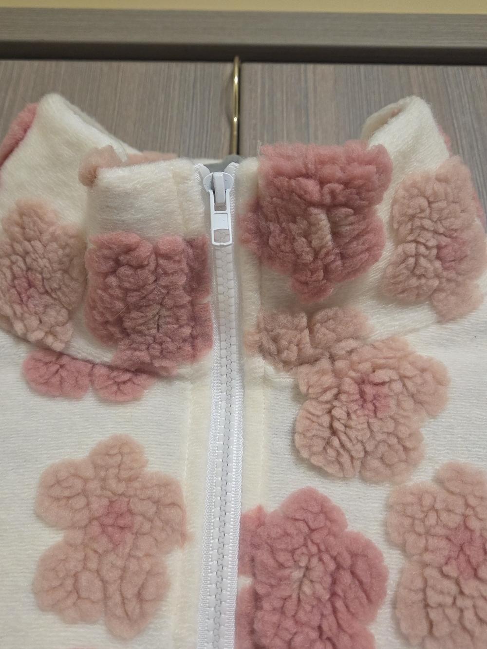 NWOT Cropped Floral Sherpa Zip Up Jacket - Picture 3 of 8
